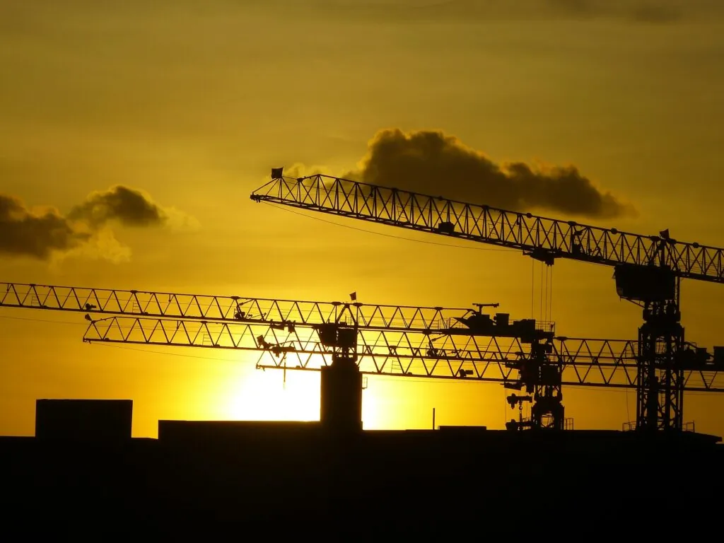 guindastes de construção