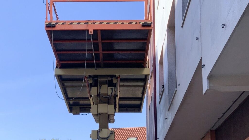 Quanto custa um serviço de içamento: plataforma de içamento