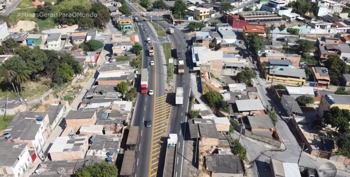 Içamentos de móveis em Santa Luzia: Foto aérea da cidade.